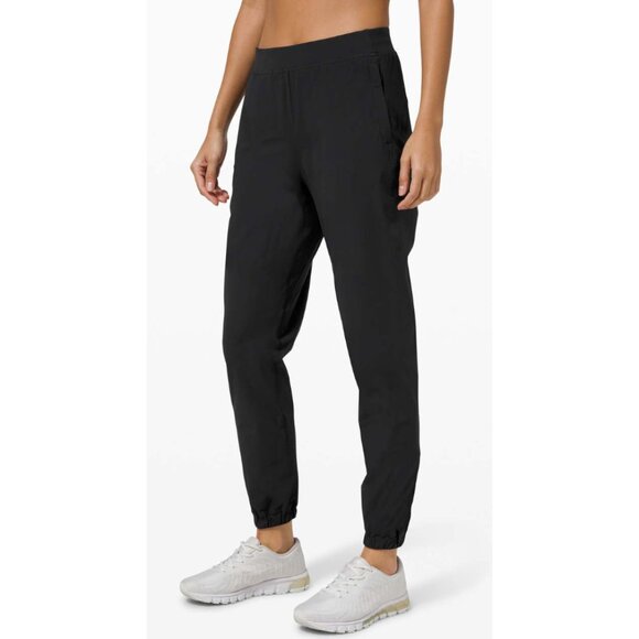 lululemon athletica Pants - LULULEMON Adapted State Jogger in Black Full Length - Women's Size 2